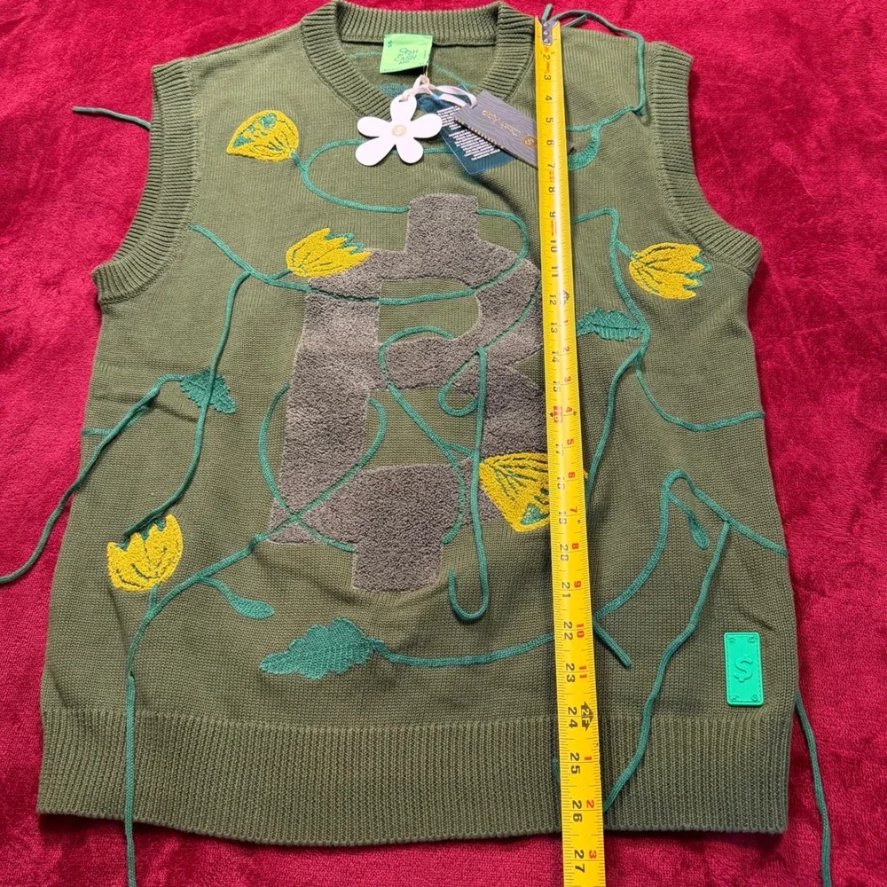 Cash by Cash App Bitcoin Flower Knit Sweater Vest Green Future Nature Mens M NWT